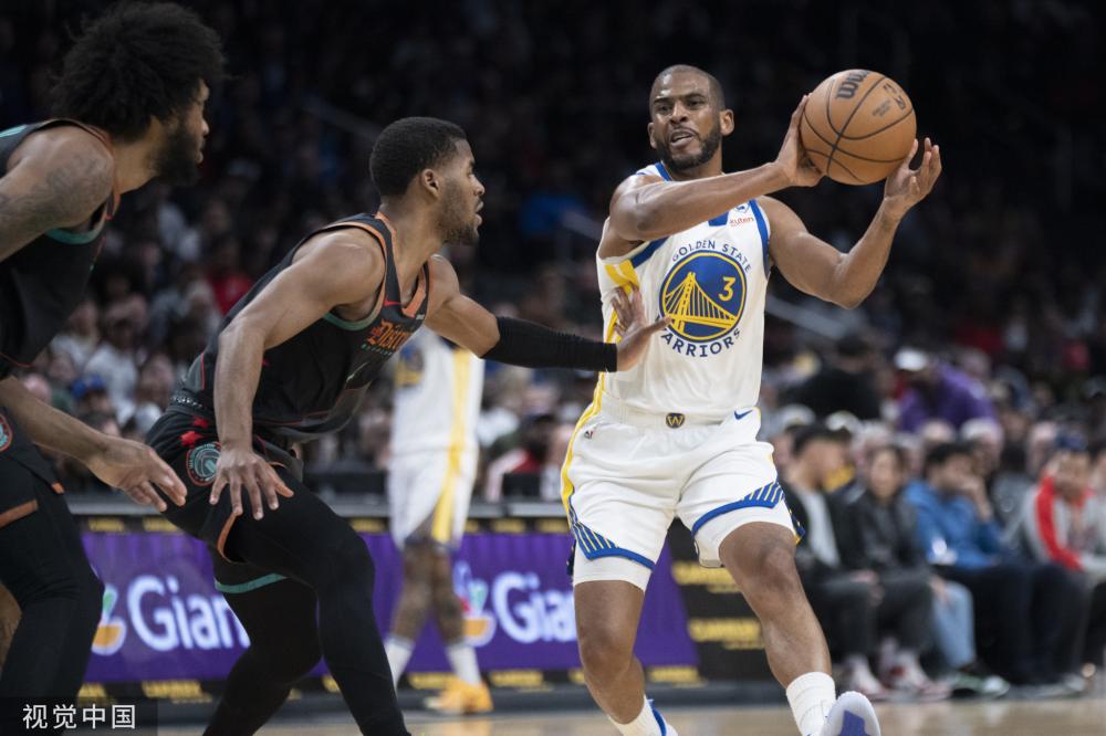 年轻且充满 年轻且充满