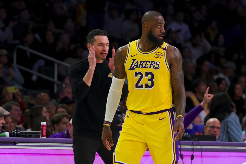 发球表现稳 发球表现稳