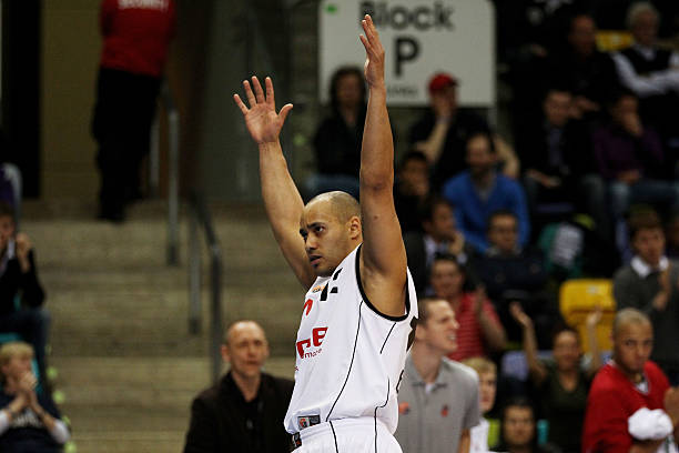 绿白军团重 绿白军团重