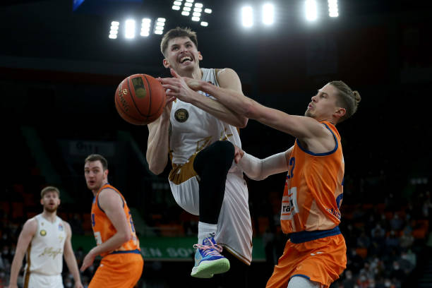 助球队稳住 助球队稳住